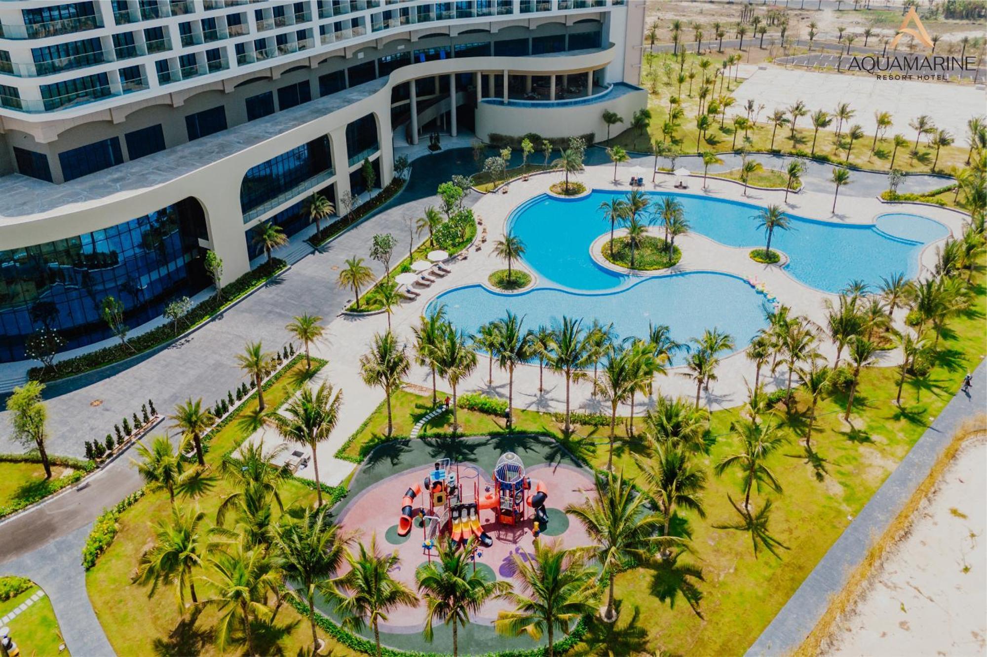 Aquamarine Beachfront Resort & Spa Cam Ranh Exterior foto